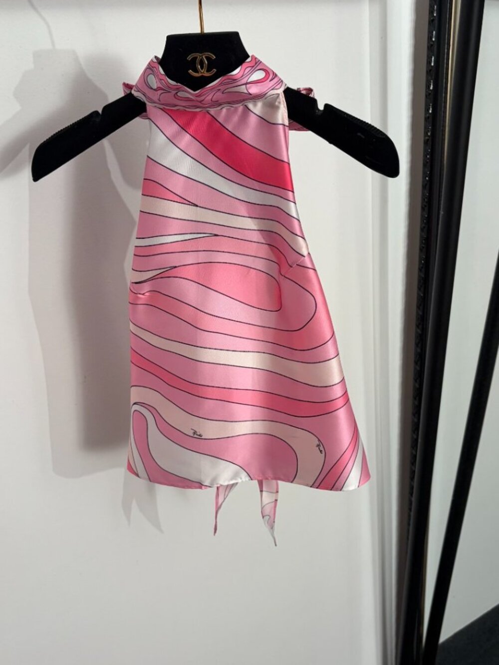 💗Pucci Pink Wave Print Satin Halter Mini Dress Tie Back Sleeveless Retro Silky